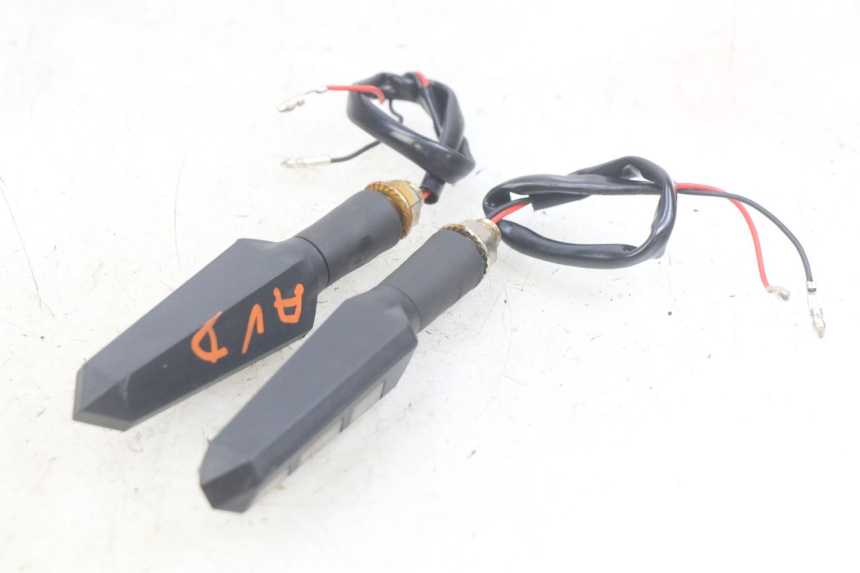 photo de INTERMITENTE DELANTERO MOTRAC URBAN 4T 50 (2016 - 2024) - Zoom estado de uso