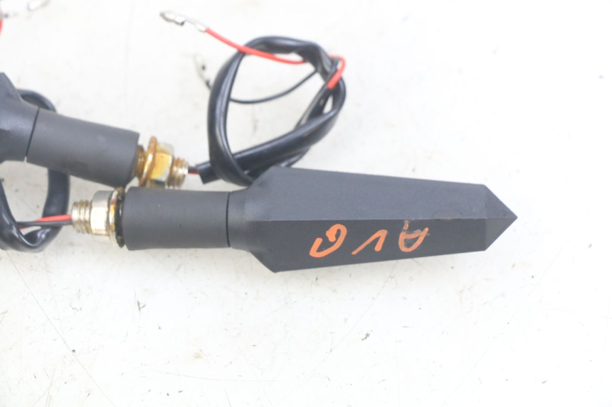 photo de INTERMITENTE DELANTERO MOTRAC URBAN 4T 50 (2016 - 2024) - Otra perspectiva