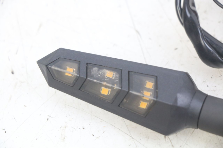 photo de INTERMITENTE DELANTERO MOTRAC URBAN 4T 50 (2016 - 2024) - Recambio usado revisado