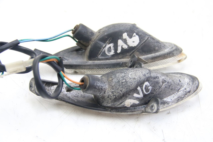 photo de INTERMITENTE DELANTERO PEUGEOT V-CLIC VCLIC 50 (2007 - 2013) - Otra perspectiva