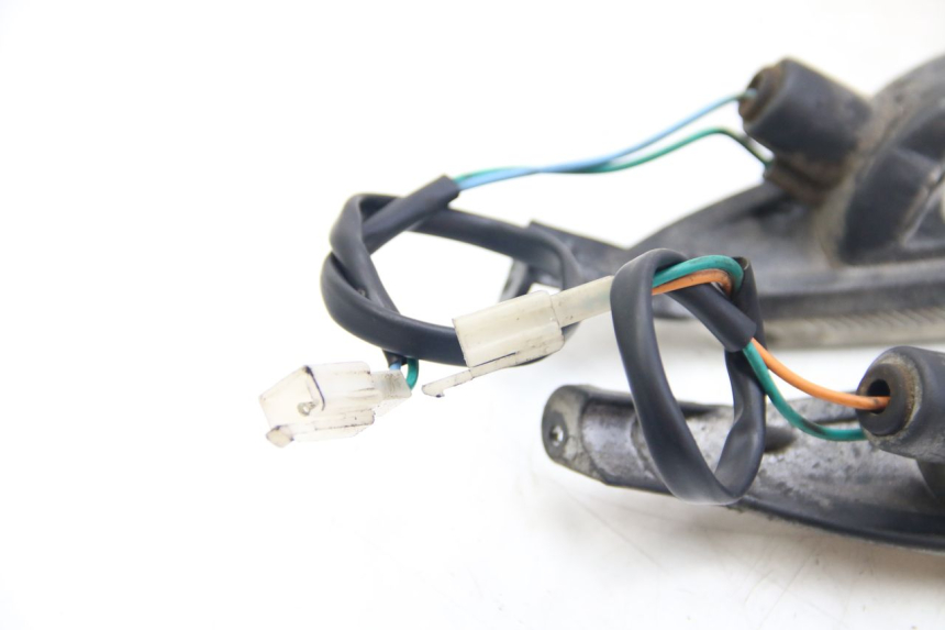 photo de INTERMITENTE DELANTERO PEUGEOT V-CLIC VCLIC 50 (2007 - 2013) - Primer plano técnico