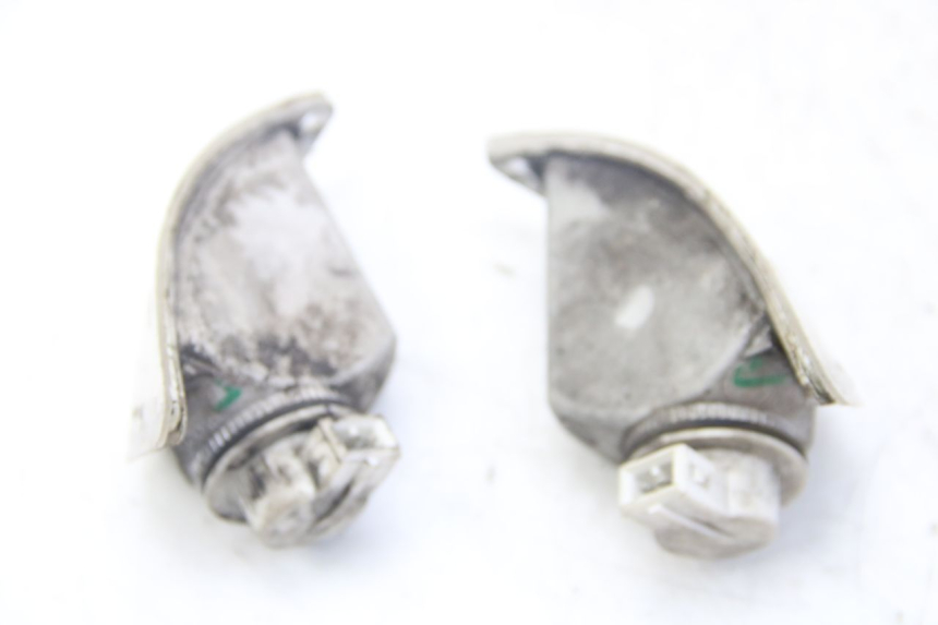 photo de INTERMITENTE DELANTERO PIAGGIO VESPA S 2T 50 (2007 - 2014) - Detalles de los puntos de fijación