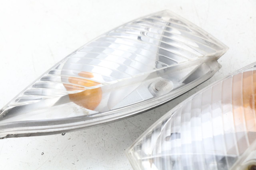 photo de DELANTERO INTERMITENTE PEUGEOT VIVACITY 100 (1999 - 2008) - Otra perspectiva