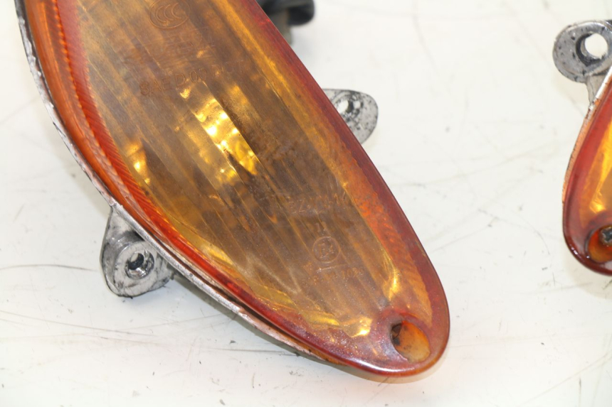 photo de DELANTERO INTERMITENTE ROADSIGN WALLABY 50 (2009 - 2014) - Características distintivas