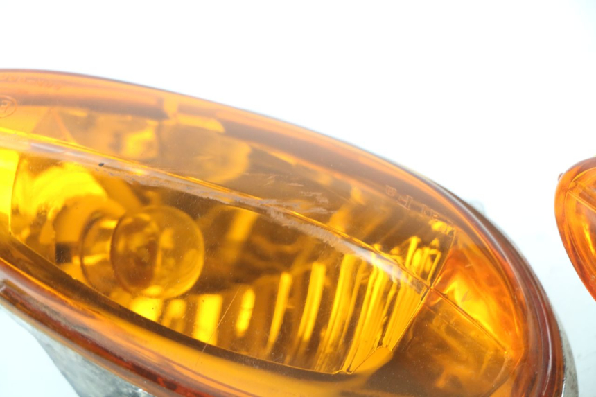 photo de DELANTERO INTERMITENTE KINROAD XT T-8 125 (2006 - 2006) - Estado de la superficie y material