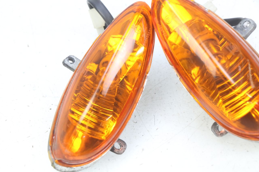 photo de INTERMITENTE DELANTERO YIYING YY50QT-10 50 (2007 - 2022) - Zoom estado de uso