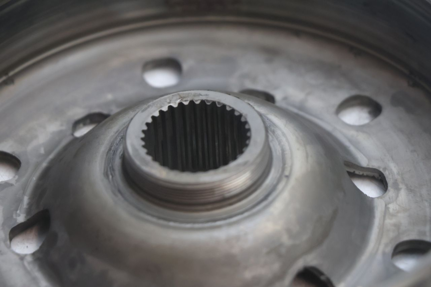 photo de CASA EMBRAGUE HONDA FJS SILVER WING SILVERWING 400 (2005 - 2008) - Primer plano técnico