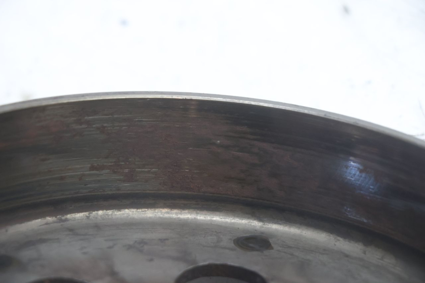 photo de CAMPANA DE EMBRAGUE YAMAHA XMAX X-MAX 125 (2006 - 2009) - Detalles de los puntos de fijación