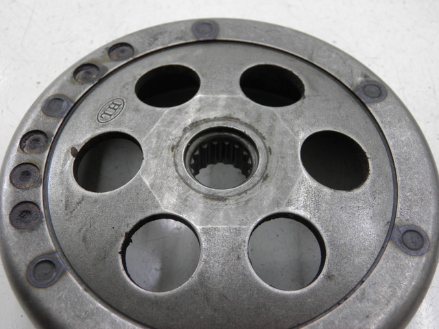 photo de CASA EMBRAGUE YAMAHA YP MAJESTY 125 (2002 - 2006) - Zoom estado de uso