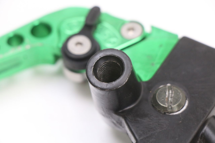 photo de SOPORTE MANETA EMBRAGUE ORION AGB37 CRF1 DIRT BIKE 140 - Primer plano técnico