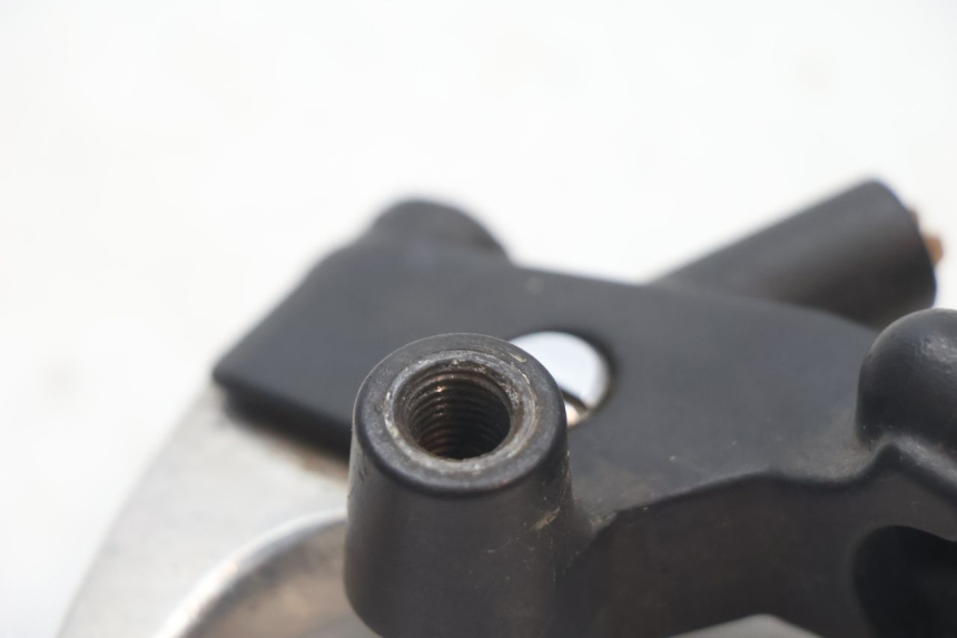 photo de SOPORTE MANETA EMBRAGUE HONDA CB F HORNET 600 (2005 - 2006) - Primer plano técnico