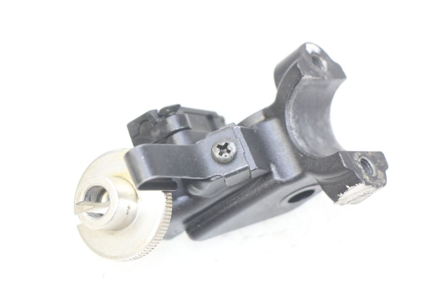 photo de CUBIERTA DE EMBRAGUE HONDA CB R 1000 (2018 - 2023) - Otra perspectiva