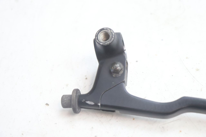 photo de SOPORTE MANETA EMBRAGUE SUZUKI DR S 600 (1985 - 1989) - Detalle de la pieza