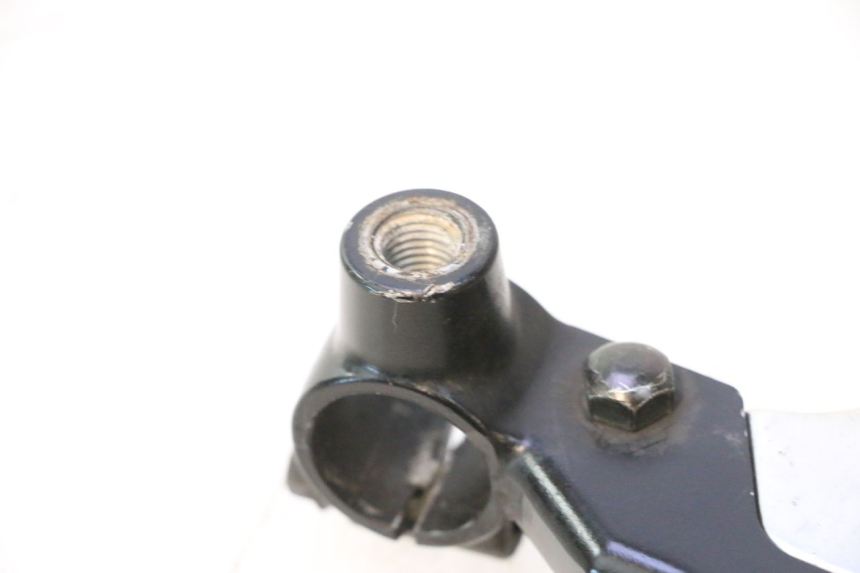 photo de SOPORTE MANETA EMBRAGUE SUZUKI GSR 600 (2005 - 2012) - Zoom estado de uso