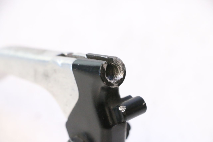 photo de SOPORTE MANETA EMBRAGUE SUZUKI GSR 600 (2005 - 2012) - Vista general del producto