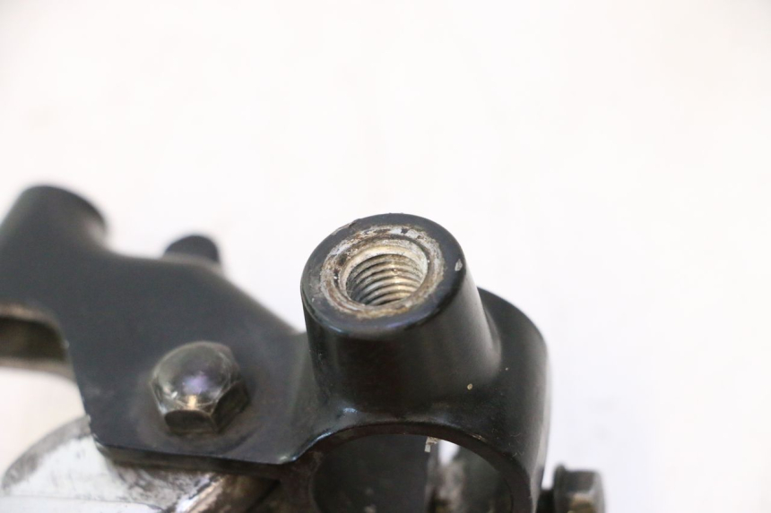 photo de SOPORTE MANETA EMBRAGUE SUZUKI GSR 600 (2005 - 2012) - Detalles de los puntos de fijación