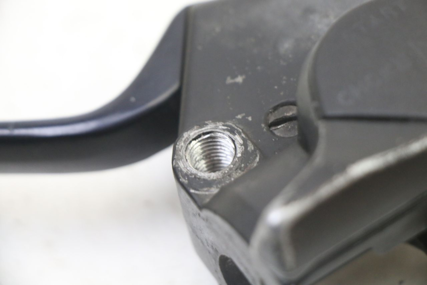 photo de SOPORTE MANETA EMBRAGUE BMW K 75 RT 750 (1989 - 1997) - Primer plano técnico