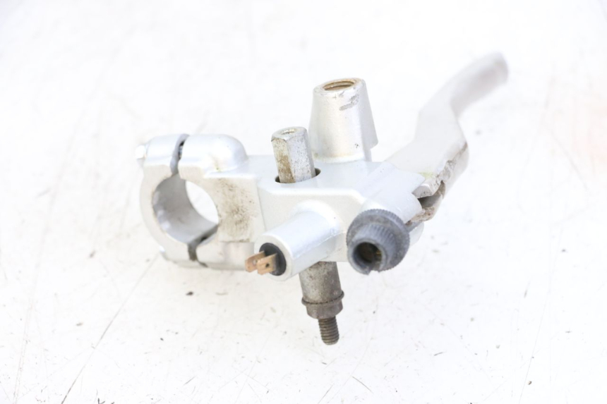 photo de SOPORTE MANETA EMBRAGUE KYMCO STRYKER OFF ROAD 125 (1999 - 2005) - Otra perspectiva