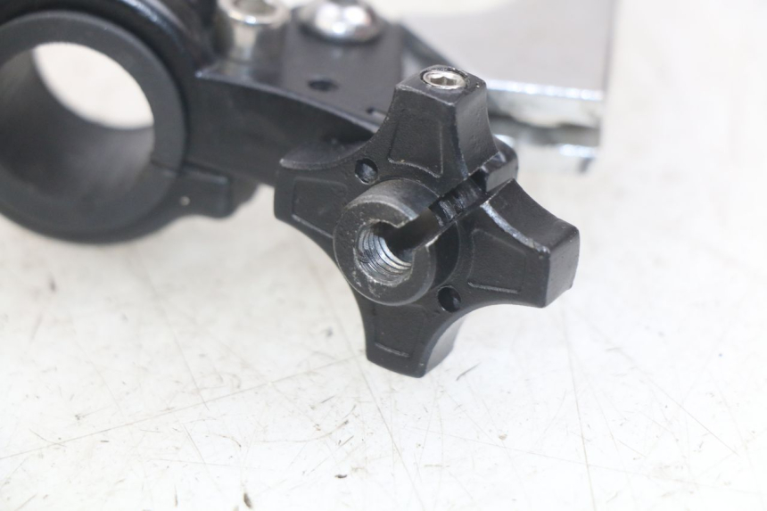 photo de CUBIERTA DE EMBRAGUE APOLLO RFZ 150 - Detalle de la pieza