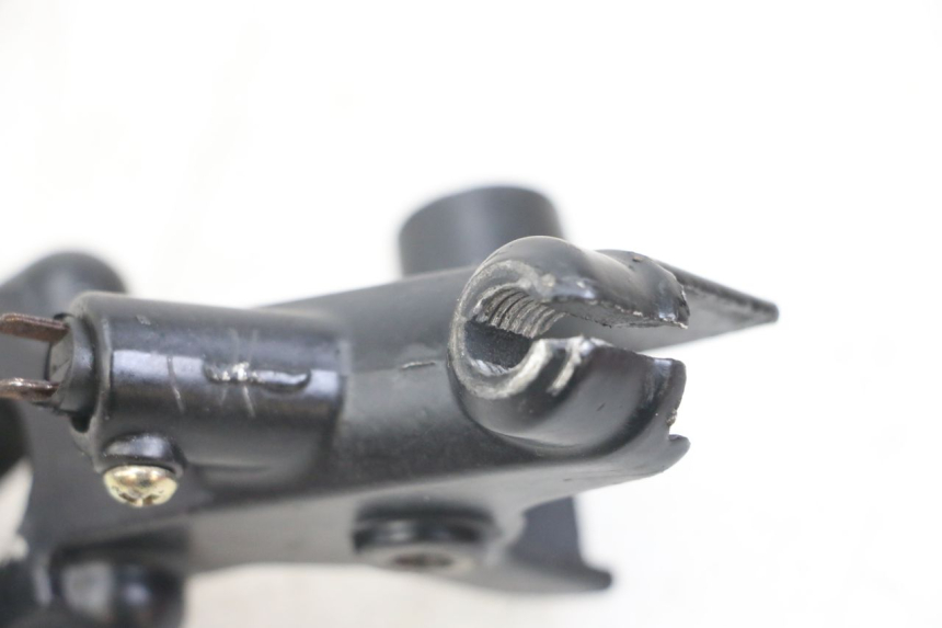 photo de CUBIERTA DE EMBRAGUE DERBI SENDA SM X-TREME 50 (2006 - 2010) - Detalles de los puntos de fijación