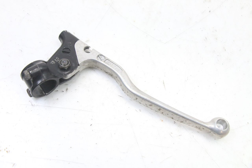 photo de CUBIERTA DE EMBRAGUE YAMAHA TTR 125 (2000 - 2020) - Otra perspectiva