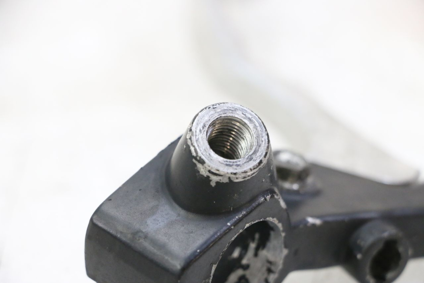 photo de SOPORTE MANETA EMBRAGUE YAMAHA XV VIRAGO 535 (1988 - 2004) - Primer plano técnico