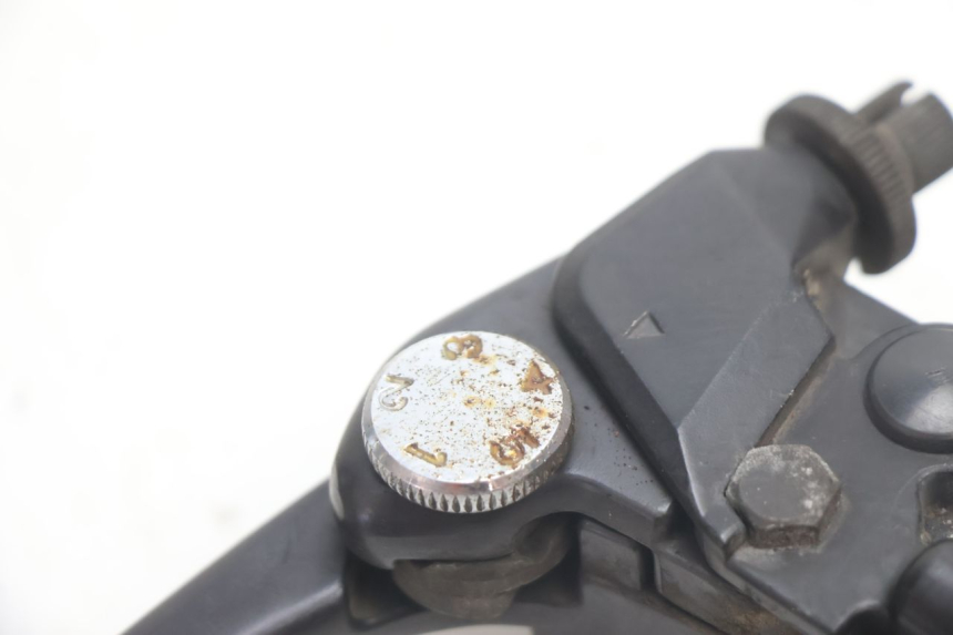 photo de CUBIERTA DE EMBRAGUE KAWASAKI ZX-6R ZX6R 600 (1995 - 1997) - Primer plano técnico
