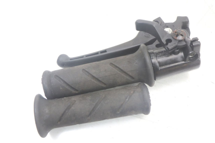 photo de PALANCA DE FRENO DERECHA PEUGEOT 103 VOGUE VS2 50 (2004 - 2017) - Otra perspectiva