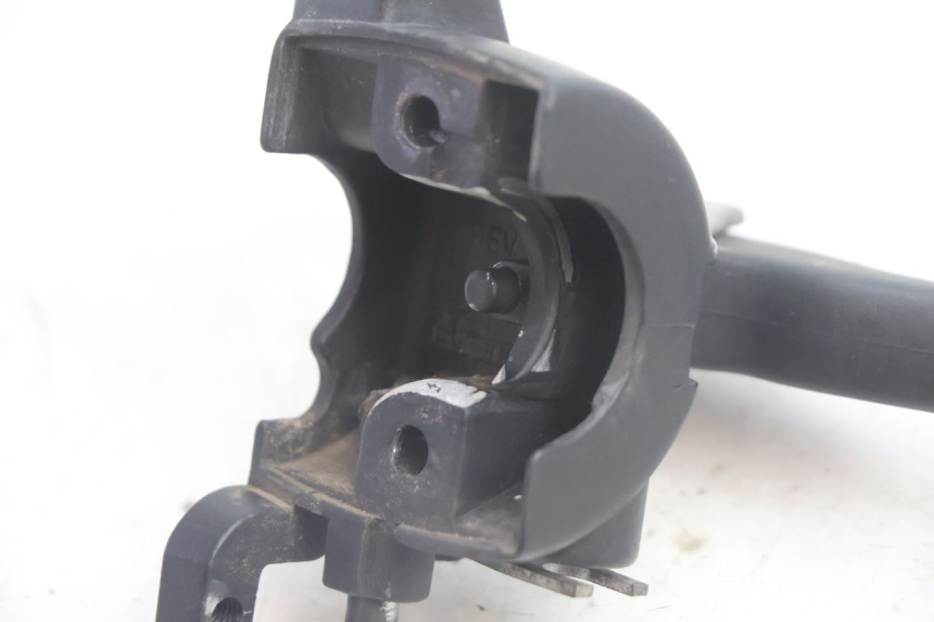 photo de SOPORTE MANETA FRENO DERECHA MBK DAKOTA 50 (2003 - 2008) - Primer plano técnico