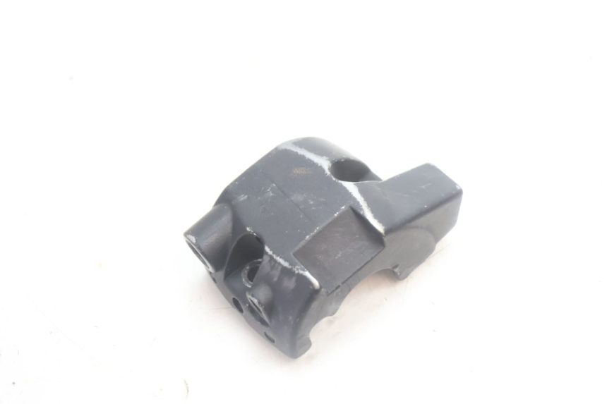 photo de SOPORTE MANETA FRENO DERECHA YAMAHA SLIDER 50 (1999 - 2004) - Primer plano técnico