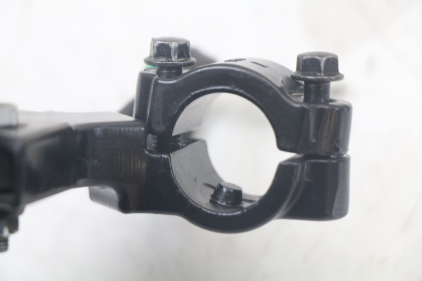 photo de MANETA DE FRENO IZQUIERDA KYMCO AGILITY 4T 50 (2018 - 2022) - Primer plano técnico