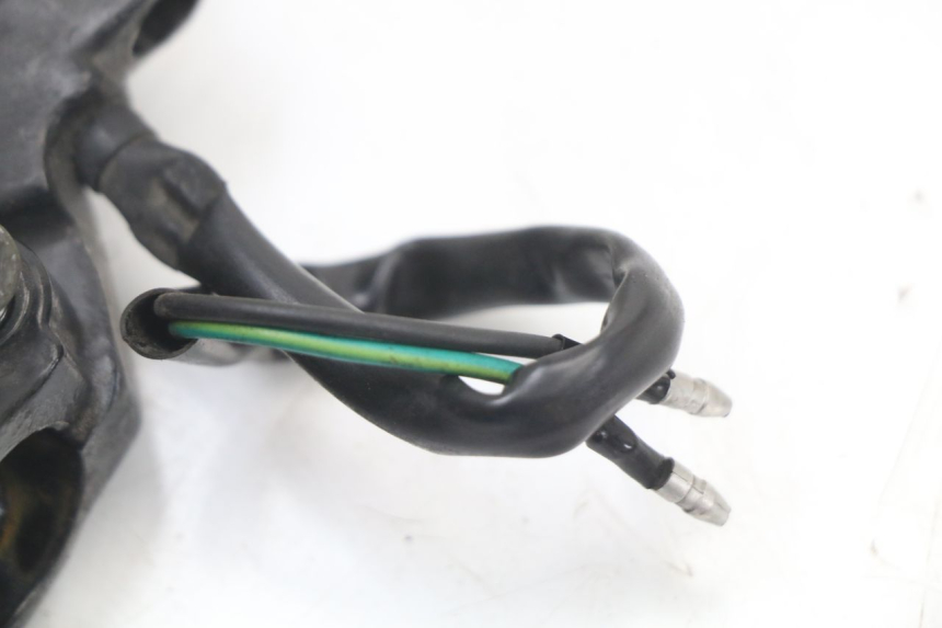 photo de SOPORTE MANETA FRENO IZQUIERDA KYMCO AGILITY CARRY 50 (2011 - 2020) - Detalles de los puntos de fijación