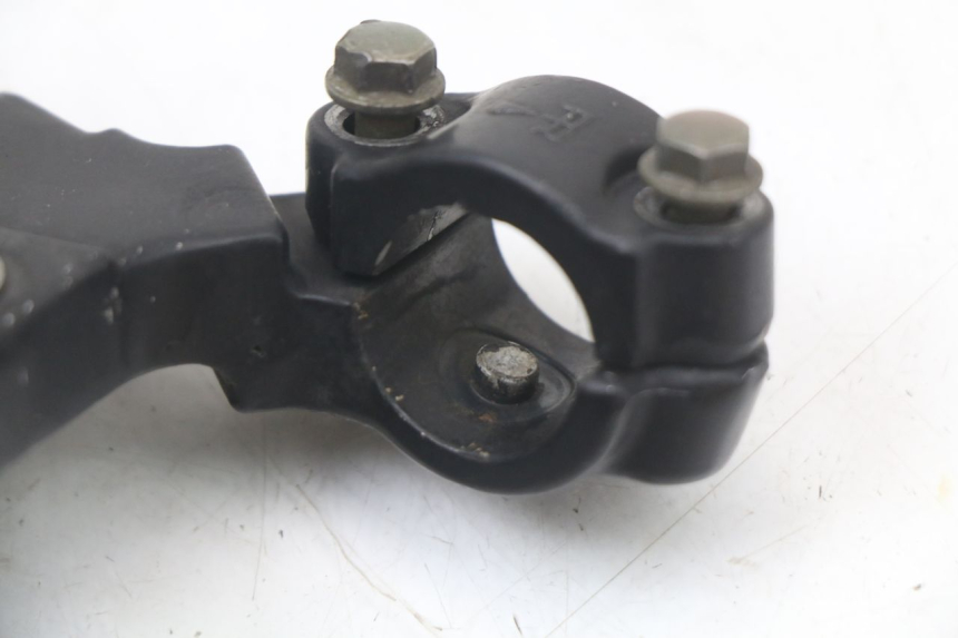 photo de SOPORTE MANETA FRENO IZQUIERDA KYMCO AGILITY RS 4T 50 (2009 - 2013) - Primer plano técnico