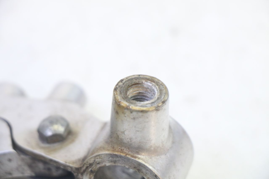 photo de SOPORTE MANETA FRENO IZQUIERDA HYOSUNG GV AQUILA 125 (2000 - 2009) - Otra perspectiva