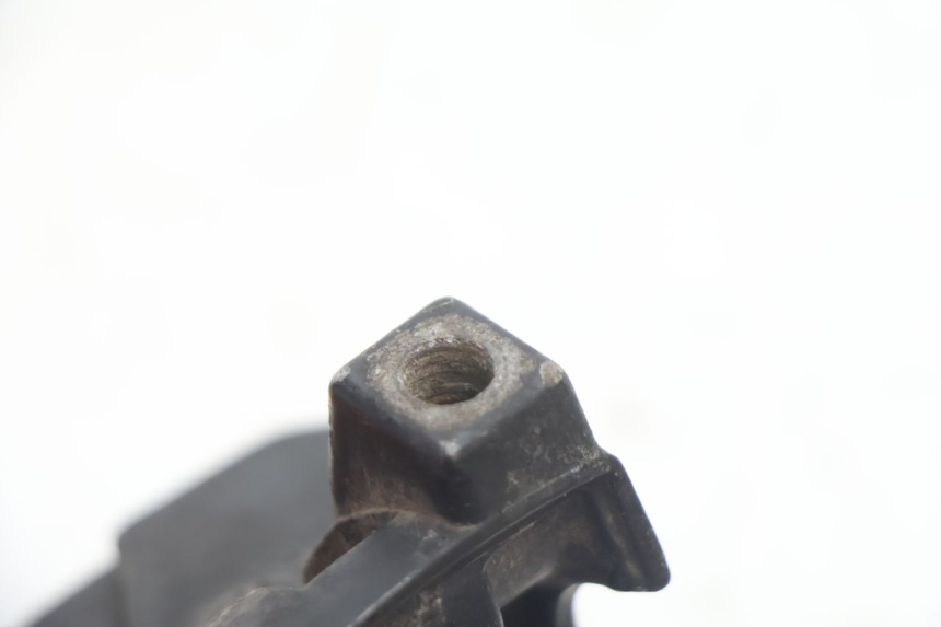 photo de SOPORTE MANETA FRENO IZQUIERDA MBK BOOSTER SPIRIT 50 (1996 - 1999) - Estado de la superficie y material