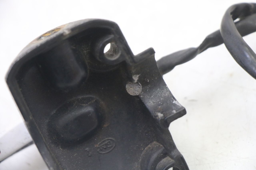 photo de SOPORTE MANETA FRENO IZQUIERDA KEEWAY F-ACT FACT 50 (2006 - 2011) - Otra perspectiva