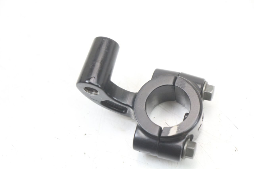 photo de SOPORTE MANETA FRENO IZQUIERDA KYMCO K-PW K-PIPE 50 (2012 - 2017) - Primer plano técnico