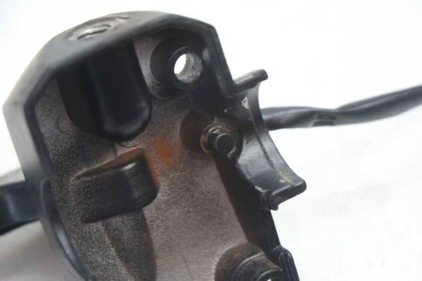 photo de SOPORTE MANETA FRENO IZQUIERDA RIDE KALLIO 50 (2010 - 2019) - Detalles de los puntos de fijación