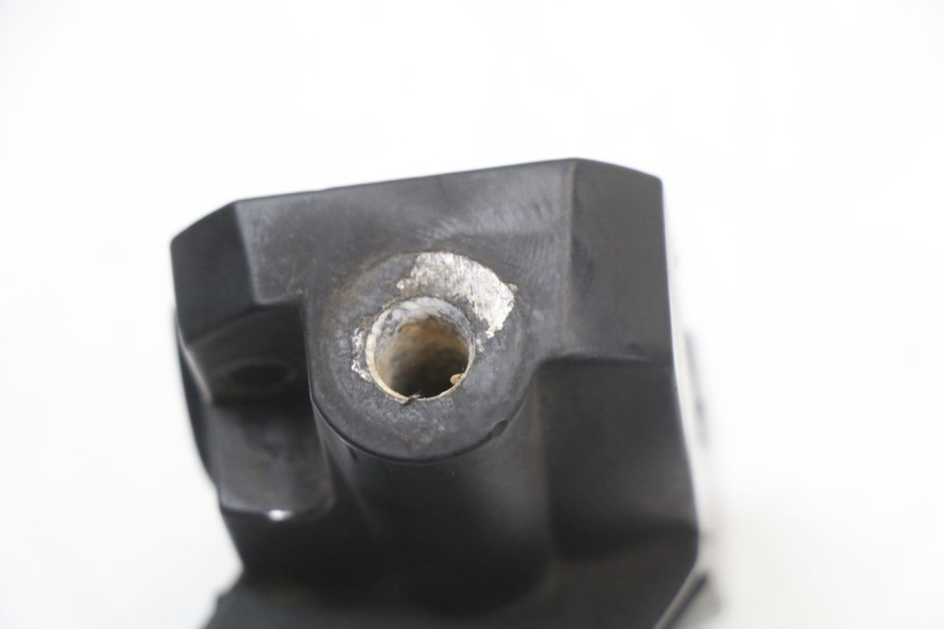 photo de PALANCA DE FRENO IZQUIERDA PEUGEOT KISBEE 4T 50 (2018 - 2022) - Primer plano técnico