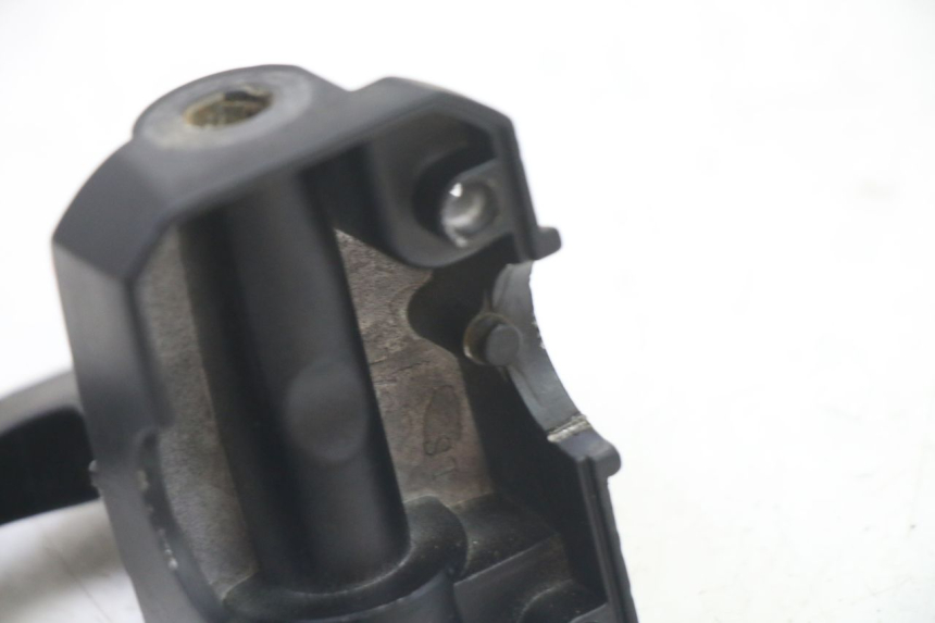 photo de PALANCA DE FRENO IZQUIERDA PEUGEOT KISBEE 4T 50 (2018 - 2022) - Primer plano técnico