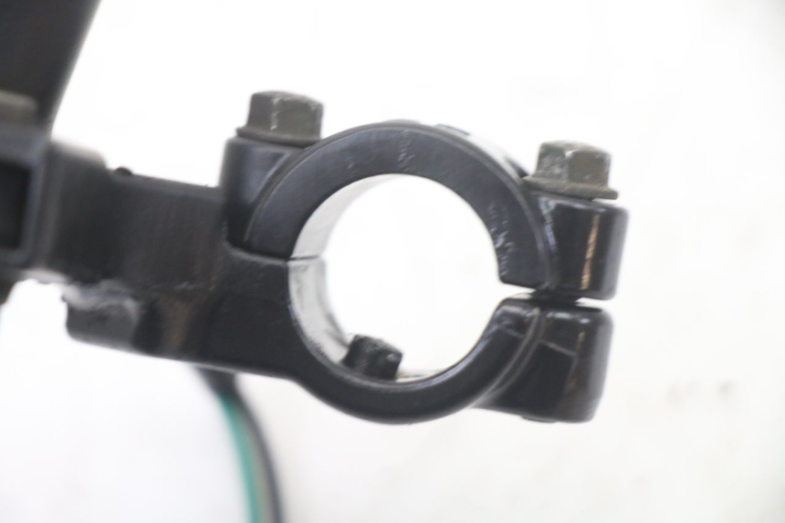 photo de PALANCA DE FRENO IZQUIERDA KYMCO DINK 4T 50 (2007 - 2018) - Primer plano técnico