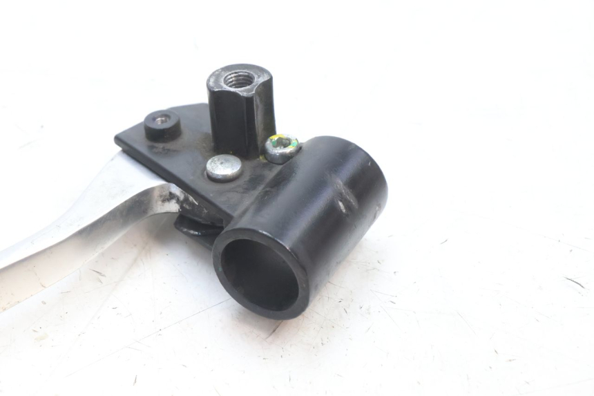photo de SOPORTE MANETA FRENO IZQUIERDA PIAGGIO LIBERTY IGET 4T 50 (2021 - 2025) - Detalle de la pieza