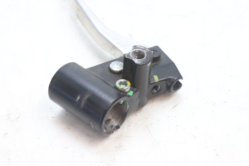 photo de SOPORTE MANETA FRENO IZQUIERDA PIAGGIO LIBERTY IGET 4T 50 (2021 - 2025) - Primer plano técnico