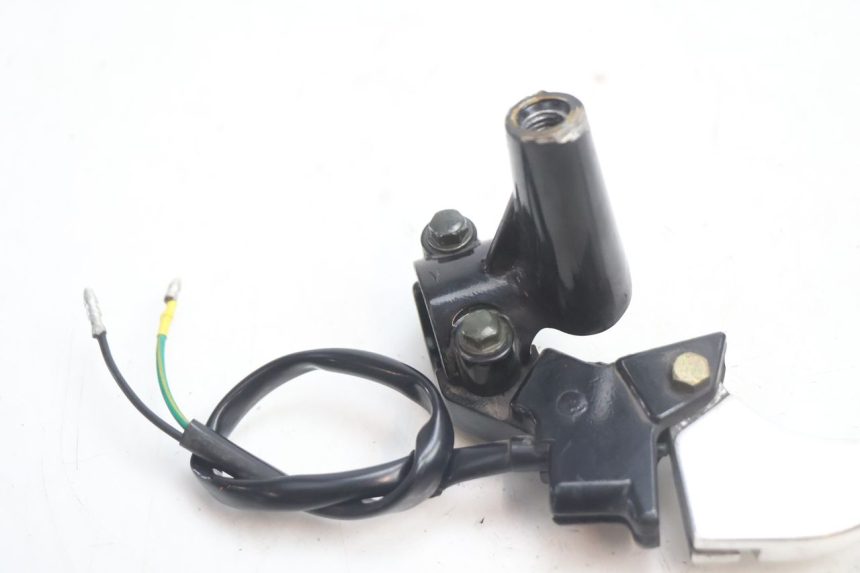 photo de SOPORTE MANETA FRENO IZQUIERDA KYMCO MOVIE S 125 (2009 - 2018) - Zoom estado de uso