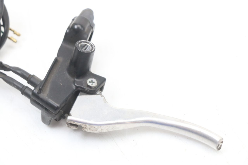 photo de PALANCA DE FRENO IZQUIERDA HONDA PCX (JF28) 125 (2009 - 2011) - Primer plano técnico