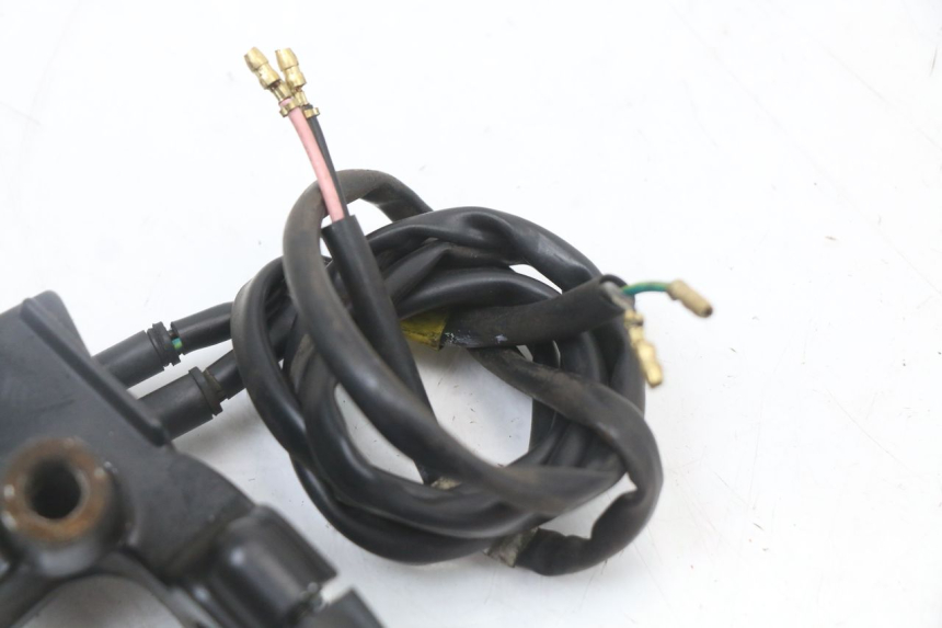 photo de PALANCA DE FRENO IZQUIERDA HONDA PCX (JF47) 125 (2012 - 2013) - Primer plano técnico