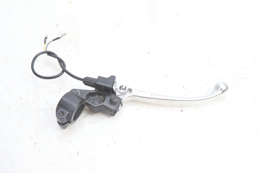 photo de SOPORTE MANETA FRENO IZQUIERDA JM MOTORS SANTANA EVO 50 (2024 - 2026) - Detalles de los puntos de fijación