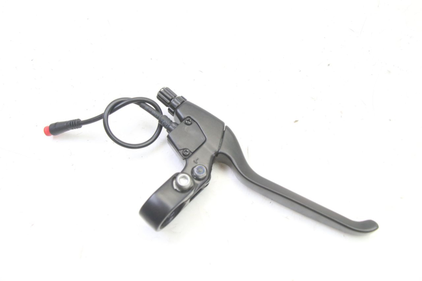 photo de CÁMARA DE FRENO IZQUIERDA NAMI STELLAR 1 - Primer plano técnico