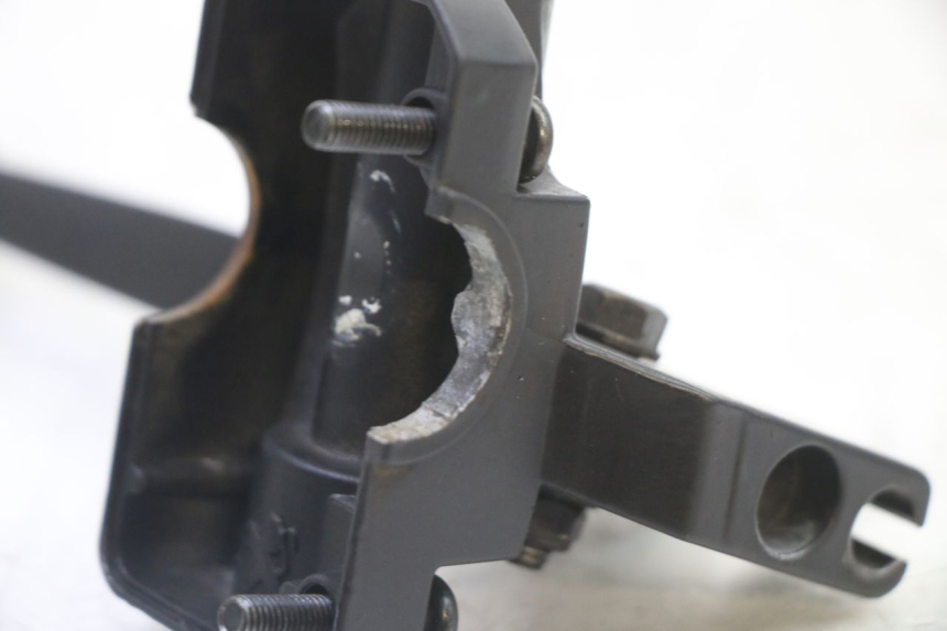 photo de SOPORTE MANETA FRENO IZQUIERDA PEUGEOT STREETZONE I 2T 50 (2018 - 2020) - Primer plano técnico