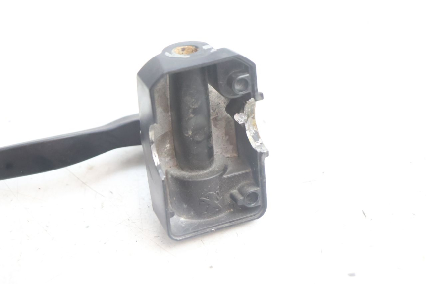 photo de SOPORTE MANETA FRENO IZQUIERDA PEUGEOT STREETZONE NAKED 2T 50 (2014 - 2018) - Zoom estado de uso